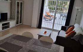 Immaculate And Modern 1 Bedroomed Apartment